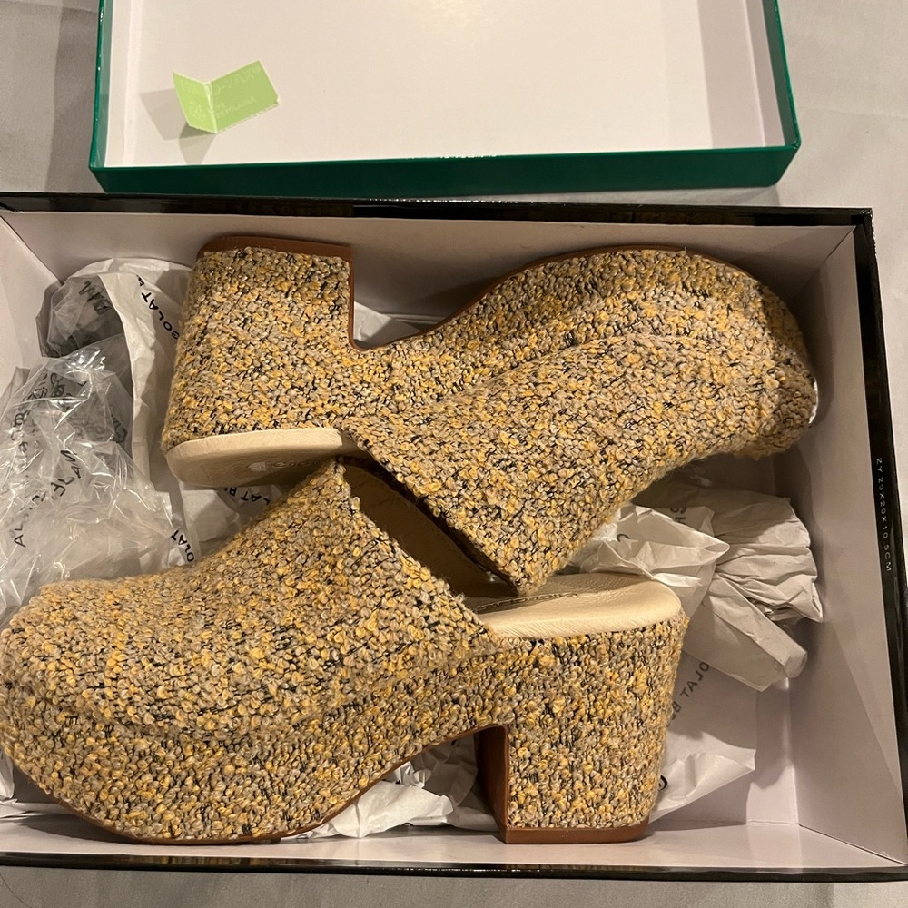 Chocolat Blu Yellow Tweed Platform Mules size 6